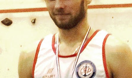 Dylan Goadec (au centre)